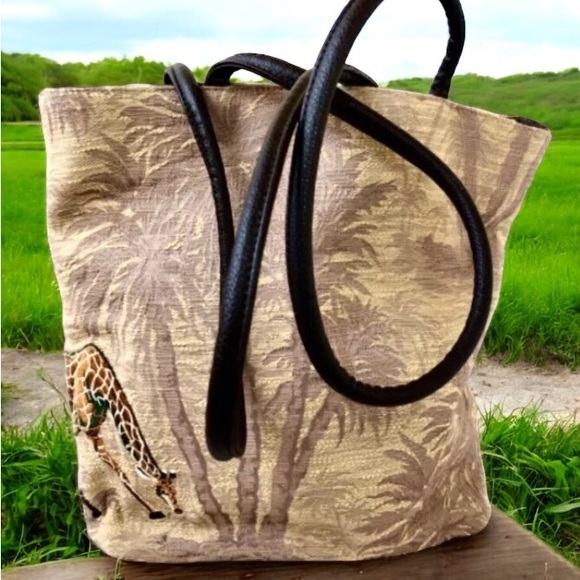 Bueno GIRAFFE Shoulder Bag Tote Tapestry + Two Pouches - Picture 2 of 10